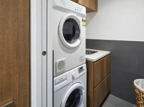 1 Bedroom Apartment With Parking Close To Beach