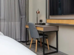 Homeinn Selected Hotel (Haiyang Xinyuan Square)