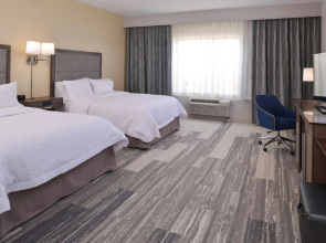 Hampton Inn & Suites Cincinnati-Mason