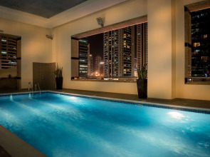 Oaks Liwa Heights Suites