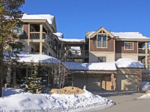 Riverbend Lodge