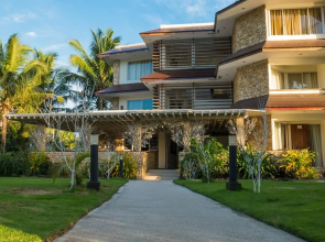 Caluwayan Palm Island Resort