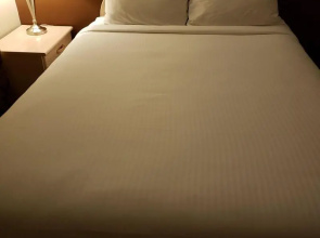 Shemron Suites Hotel