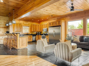 Pine Rise by Avantstay 10mins to Pigeon Forge