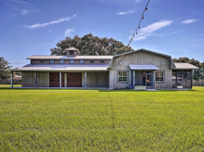 Cozy Valrico Home w/ Grill ~ 14 Mi to Tampa!