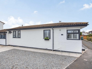 Coastal Cottage in North Wales With Hot Tub