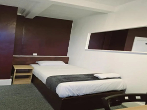 Kingswood Hotel