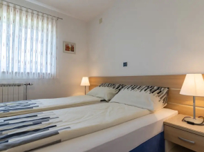 Apartments and Room Robert