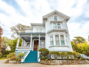 Amethyst Inn at Regents Park