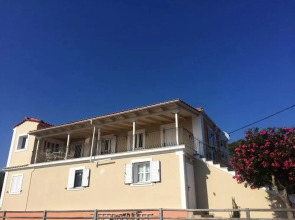 Apartment with 3 Bedrooms in Tzamarelata, Kefalonia, with Wonderful Sea View, Enclosed Garden And Wifi - 5 Km From the Beach