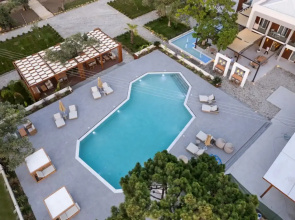 The Mini Resort