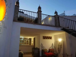 Eagles Nest - Massive townhouse with Pool with outstanding views