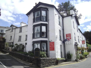 Virginia Cottage Guest House