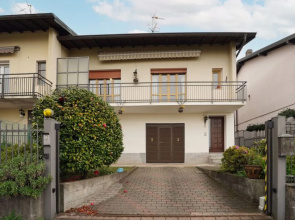 House Bonny Luino