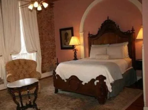 Ant Street Inn