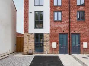 Stunning 5 Bed House in Manchester Sleeps8 wParking