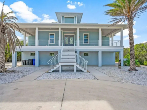 400 Steps to Sand Waterfront Luxury w Dock Pool