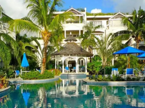 Schooner Bay 105
