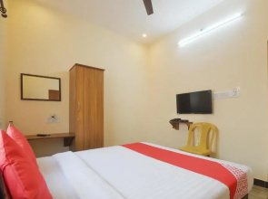 Happy Inn by OYO Rooms