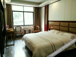 Shenyang Longhucheng Express Hotel