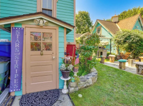 Walkable Poughkeepsie Apartment w/ Shared Yard!