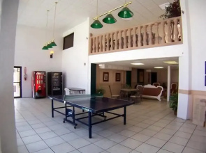 Family-friendly Resort Cottage With Private Patio