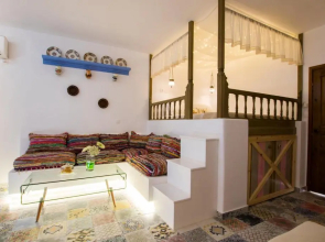 Gorgona Traditional Studio