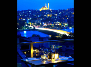 Walton Hotels Galata