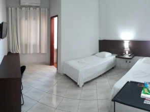 Junior Hotel