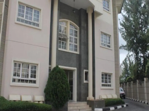 Perfect Havens at Olive Apartment