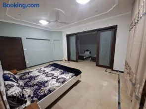 26 Number Bus Stop Guest House