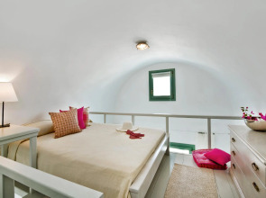 Aura Marina Apartments Santorini