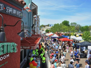 Walking Distance To Beale St! Sleeps 6!!