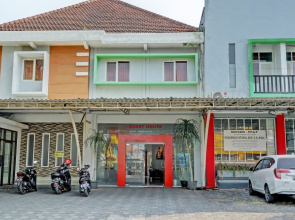 Capital O 1362 Ciliwung Guest House Syariah