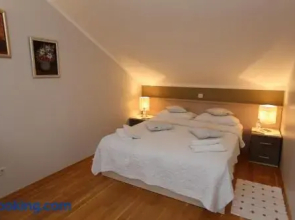 Apartments Yasmin Lavica