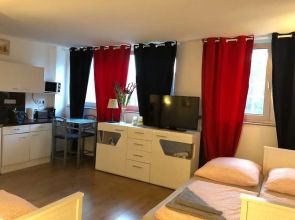 Friesenwall Centrum 5 min to Mainstation