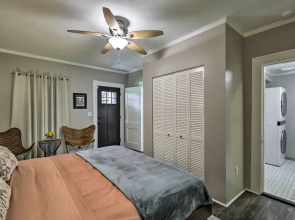 4 Mi to Dtwn: Dallas Gem w/ Furnished Patio