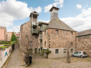 JOIVY Loft at the Brewery in Edinburgh Old Town