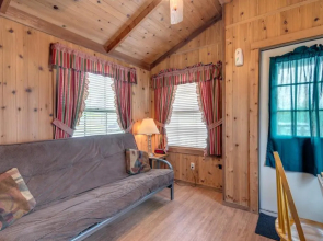Lake Conroe Two-Bedroom Cabin 14
