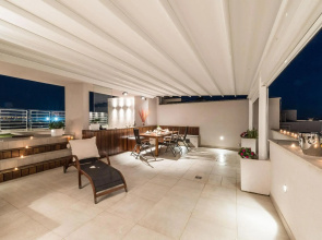 Penthouse with roof terrace