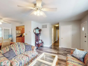 3BR Home Near the Beach w/ Bikes