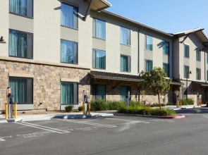 Courtyard by Marriott Thousand Oaks Agoura Hills