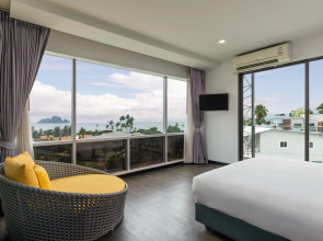 Wake Up Aonang Hotel