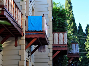 Manuela Hotel