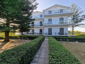 Pettas Apartments