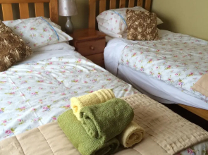 Hillview Farmhouse B&B