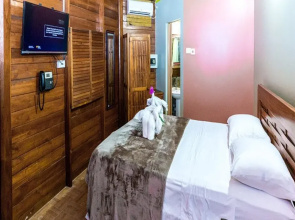 Toucan Inn