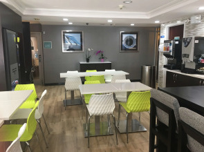 Best Western JFK Airport Hotel