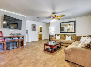 Charming Lake Retreat w/ Patio & Boat Parking!
