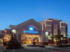 Wyndham Visalia